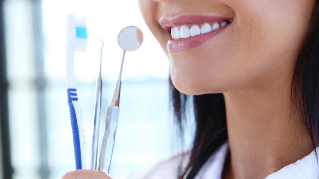 10 Facts About Teeth Whitening You Should Know